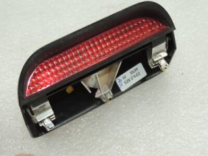 Dacia Duster Trešais bremžu lukturis 265900027R 265908613R