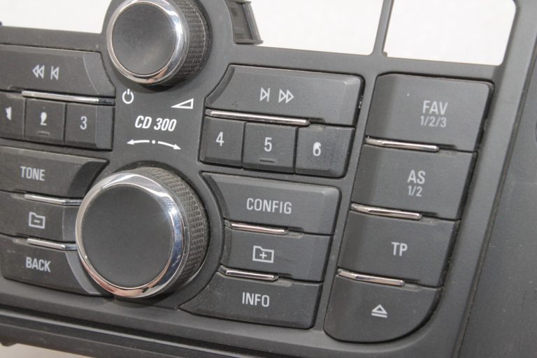 Opel Meriva B CD300 radio vadības bloks 13346041, 13337209, 1781040, 13337078