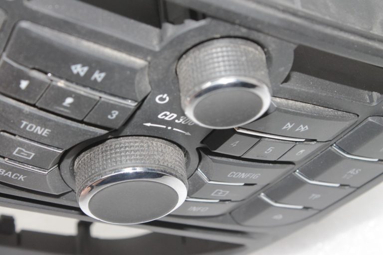 Opel Meriva B CD300 radio vadības bloks 13346041, 13337209, 1781040, 13337078