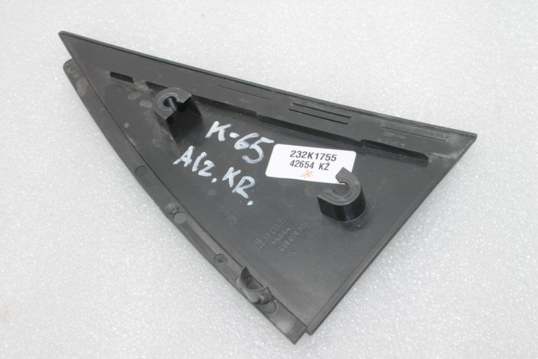 Oriģinālais Opel Meriva B ārdurvju vāks trīsstūris aizmugurējais kreisais 13347426