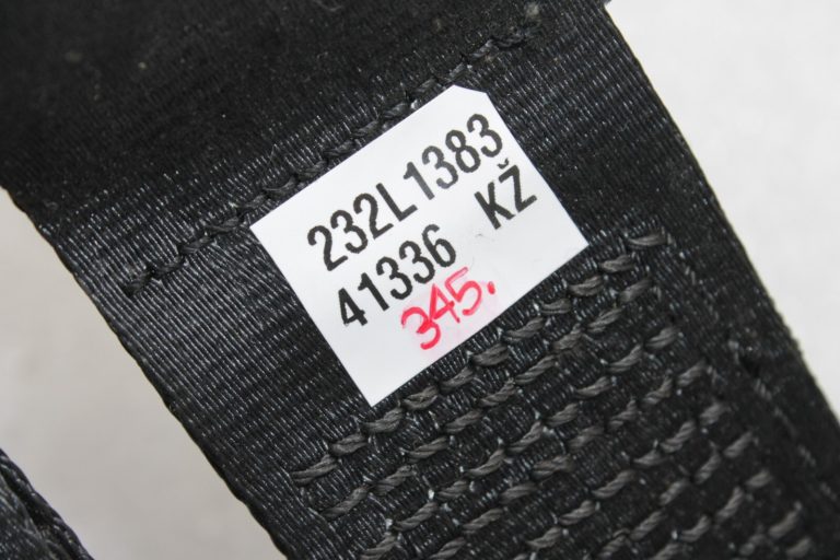 Oriģinālais Dacia Duster I Sandero Aizmugurējās drošības jostas sprādzes 8200752494