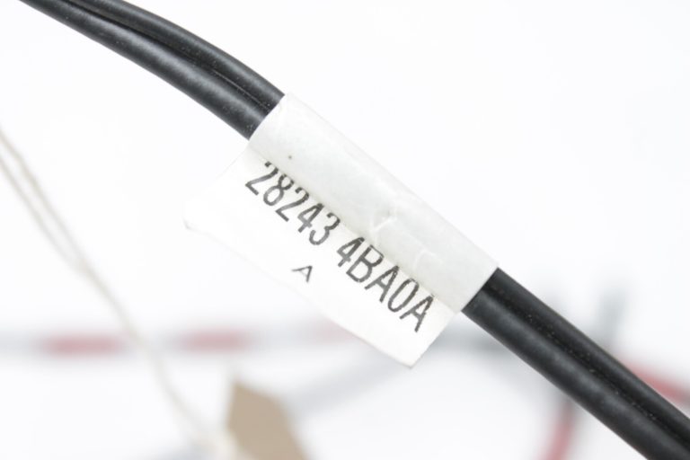 Nissan X-Trail T32 jumta antenas vadu instalācija 282434BA0A, 28243 4BA0A