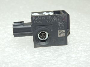 Opel Antara sadursmes sensors priekšā 13502577