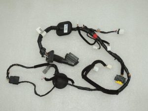 Hyundai i40 Durvju instalācijas instalācija priekšējā kreisā 916003Z210