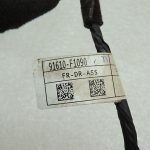 KIA Sportage QL Durvju instalācija priekšējā kreisā 91610F1090