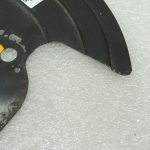 Opel Insignia B Aizmugurējā kreisā bremžu diska aizsargplāksne 84145653