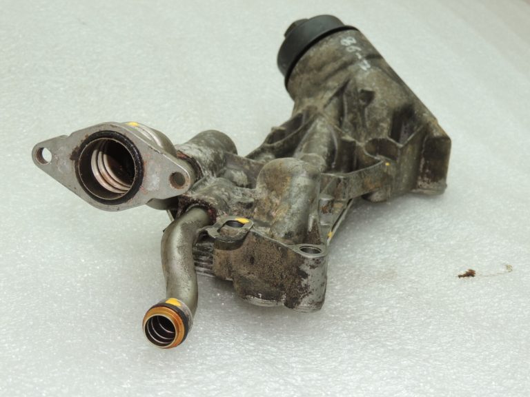 OEM Opel Zafira B 1.8i eļļas filtra korpuss eļļas dzesētājs 25199751