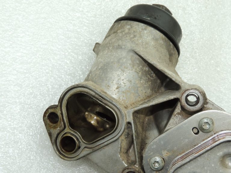 OEM Opel Zafira B 1.8i eļļas filtra korpuss eļļas dzesētājs 25199751