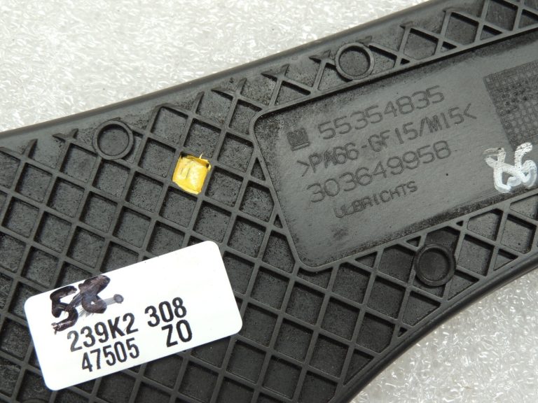 OEM Opel Zafira B 1.8i Timing belt cover 55354835