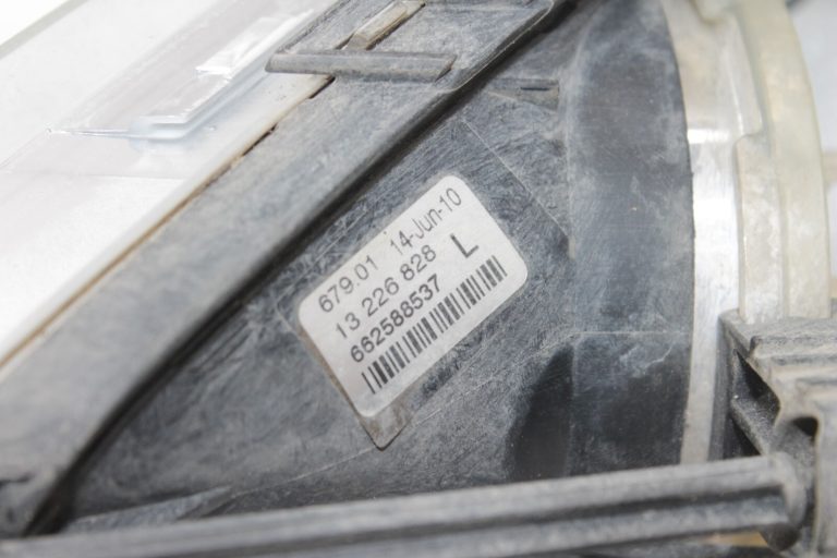Oriģinālais Opel Insignia A (pirms facelift) miglas lukturu komplekts 13226829 13226828