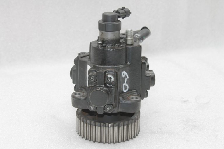 Opel A20DTH 2.0 CDTi iesmidzināšanas sūknis 55574632, 55571005, 55597787, 95521607