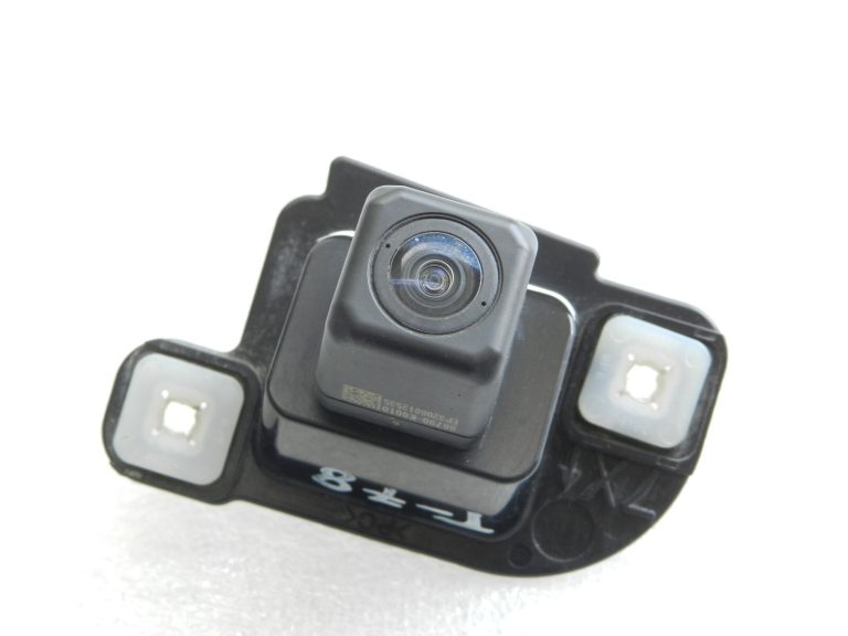 Oriģinālā Toyota Yaris IV (XP210) Aizmugures skata kamera Aizmugures kamera 86790K0010