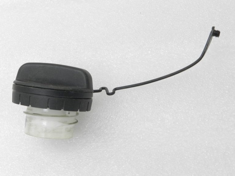 OEM Toyota Yaris XP210 Avensis T27 benzīna uzpildes vāciņš 7730012020