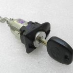 Toyota Yaris IV (XP210) aizdedzes slēdzenes ar atslēgu un durvju slēdzeņu komplekts 4528002420