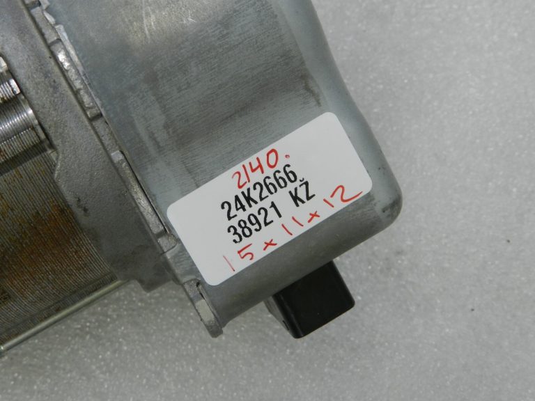 OEM Toyota Yaris IV (XP210) elektriskā stūres statņa motors 8965052J10, 89650-52J10