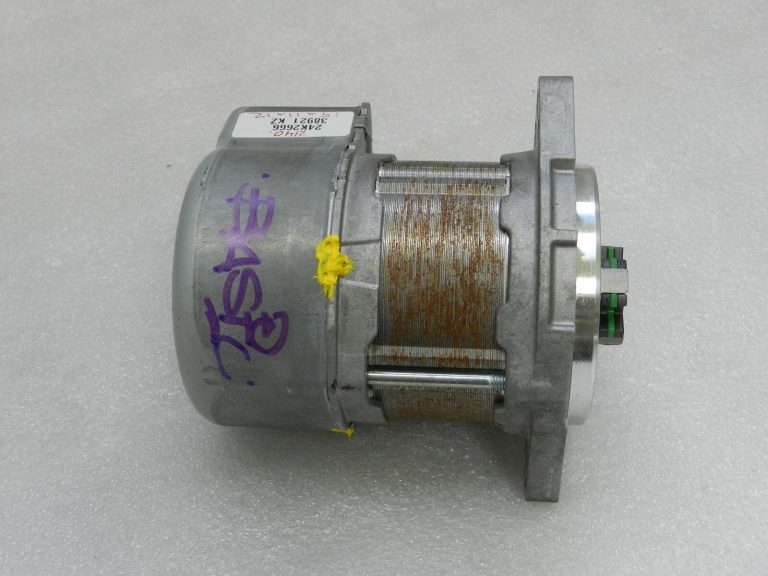 OEM Toyota Yaris IV (XP210) elektriskā stūres statņa motors 8965052J10, 89650-52J10