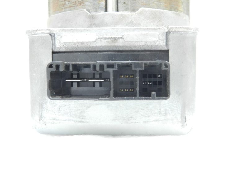 OEM Toyota Yaris IV (XP210) elektriskā stūres statņa motors 8965052J10, 89650-52J10