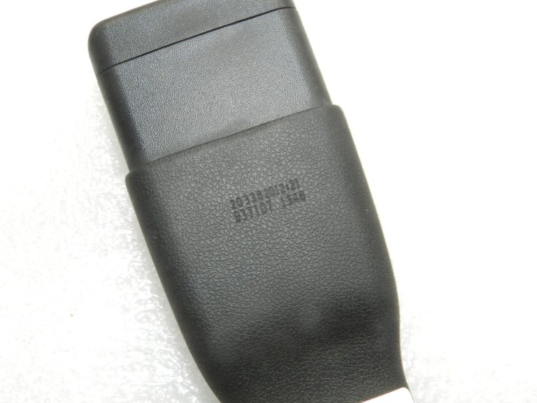 Toyota Yaris IV (XP210) Drošības jostas sprādze priekšējā kreisā 73230K0010C0,73230-K0010-C0
