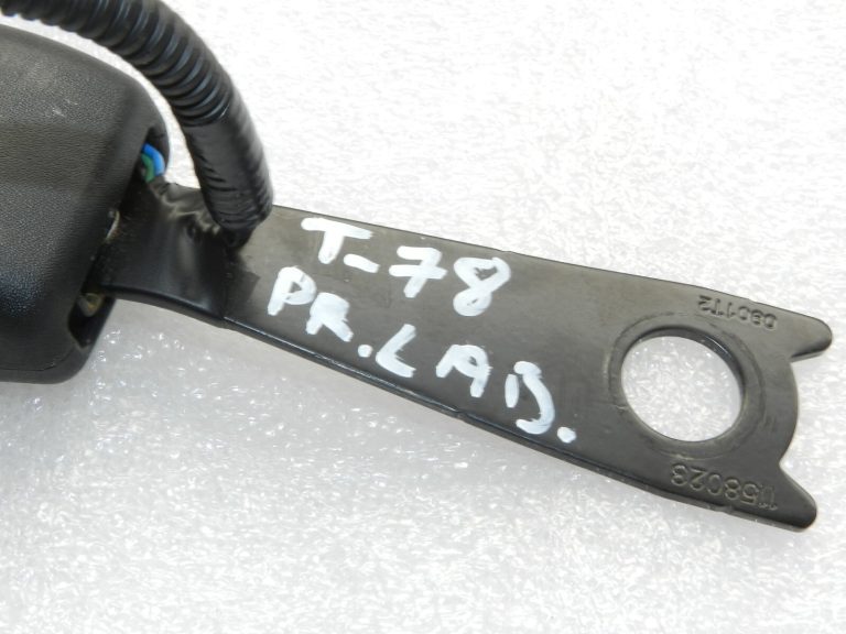 Toyota Yaris IV (XP210) Drošības jostas sprādze priekšējā labā 73230K0040C0, 73230-K0040-C0