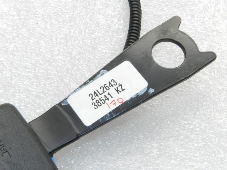 Toyota Yaris IV (XP210) Drošības jostas sprādze priekšējā labā 73230K0040C0, 73230-K0040-C0