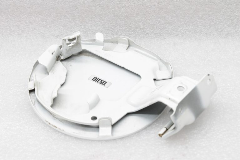 Oriģināls Mazda CX-5 KE benzīna uzpildes vāciņš Chrystal White (34K) KD53-42-410