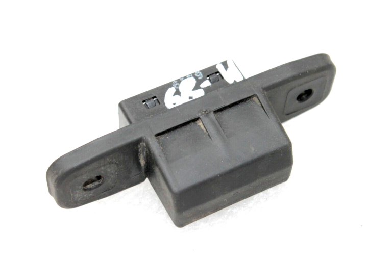 Oriģināls Mazda CX-5 KE aizmugurējo durvju slēdzis KD53-62-4B0A, KD53624B0A