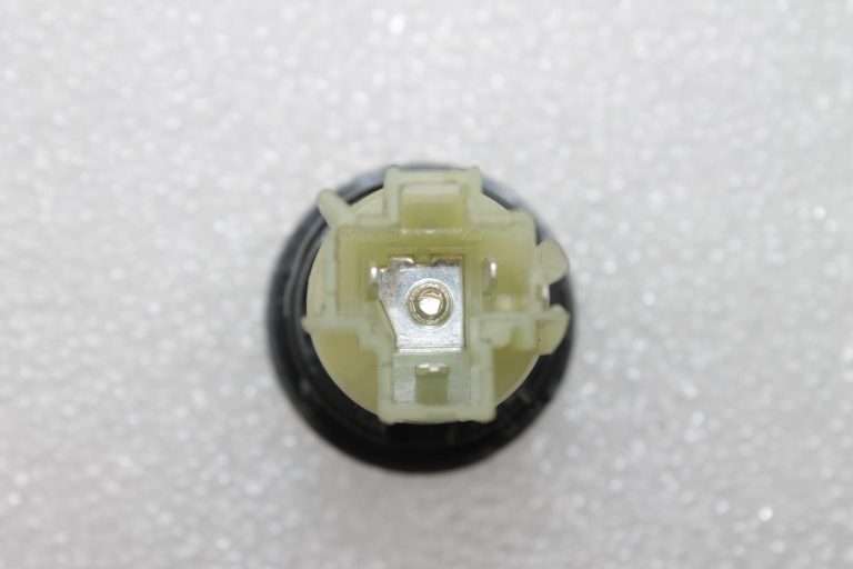 Oriģinālais Opel Antara cigarešu aizdedzinātāja ligzdas savienojums 96628691, 13502526