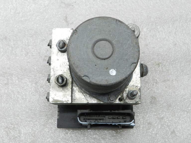 Nissan Qashqai oriģinālais hidrauliskā bloka sūkņa vadības bloks ABS