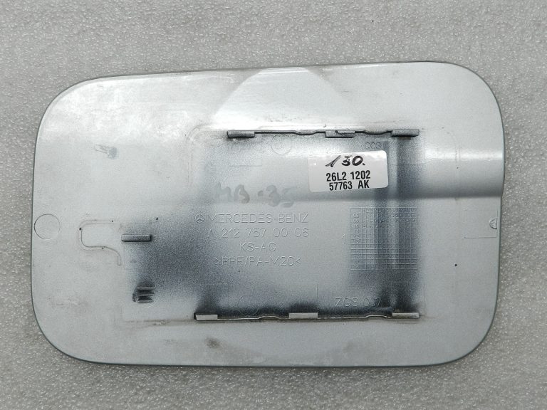 Mercedes W212 oriģinālā degvielas uzpildes aizbīdnis 775