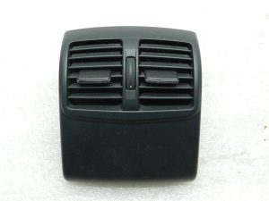 Mercedes E W212 oriģinālā ventilācijas atvere Aizmugurējā centrālā gaisa sprausla