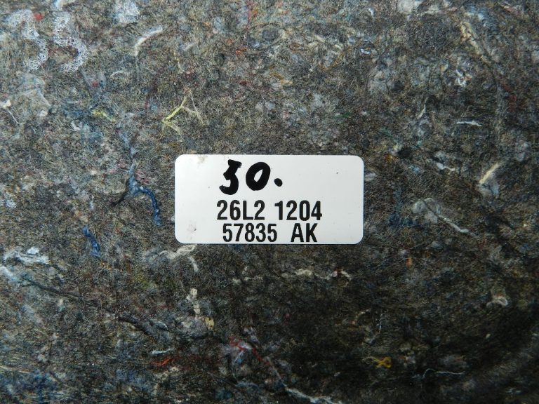 Mercedes E W212 Oriģinālais bagāžnieka apšuvums kreisajā pusē