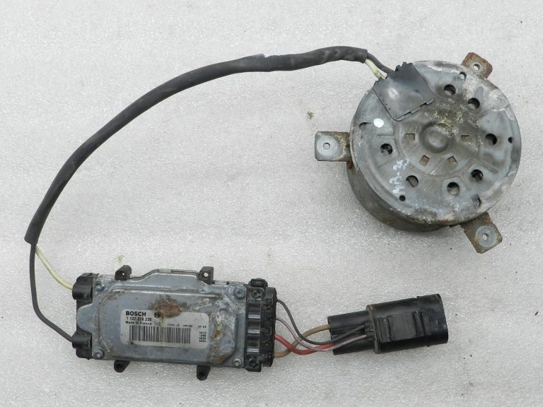 Mercedes E W212 Oriģinālais motora ventilators Radiatora ventilators Motora vadības modulis