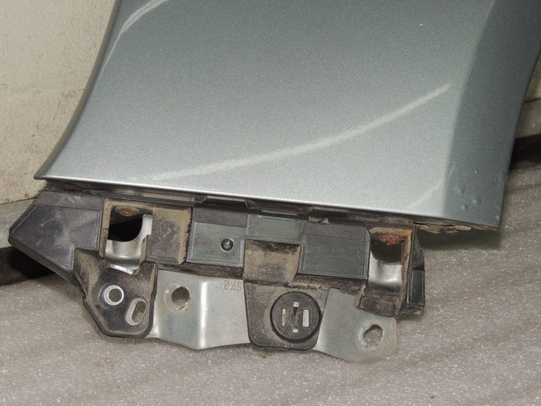 Opel Zafira C priekšējais kreisais dubļusargs GEV 13355187
