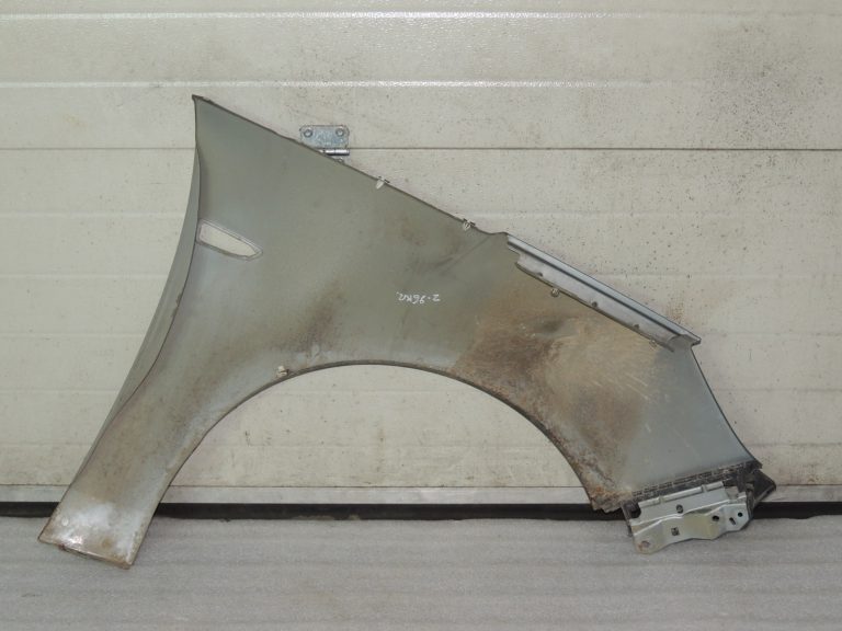 Opel Zafira C priekšējais kreisais dubļusargs GEV 13355187