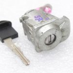 Oriģināls Nissan Qashqai J11 durvju slēdzeņu atslēgu cilindrs H05644ET0A