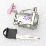 Oriģināls Nissan Qashqai J11 durvju slēdzeņu atslēgu cilindrs H05644ET0A
