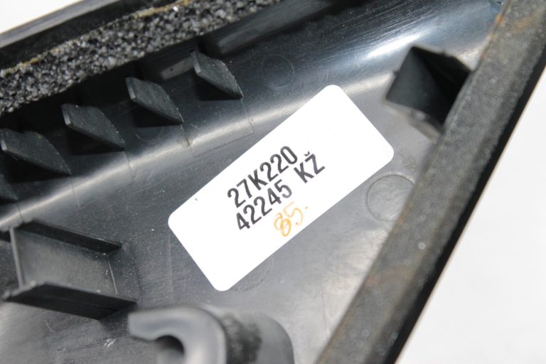 Nissan Qashqai J11 Ārējā spoguļa iekšējais pārsegs trīsstūris pa labi 802924EA1A