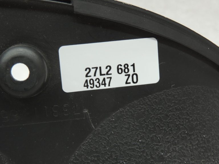 Suzuki Grand Vitara III Spidometra pārsegs 73311-65J00
