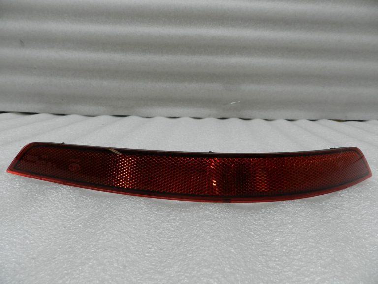 VW Sharan 7N Oriģinālais aizmugurējais labais atstarotājs 7N0945106B