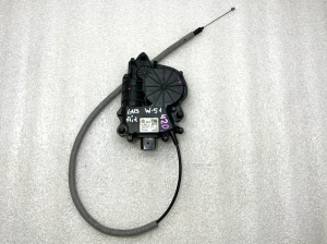 VW Sharan 7N Seat Alhambra Bīdāmo aizmugurējo durvju motors labais 7N0843745