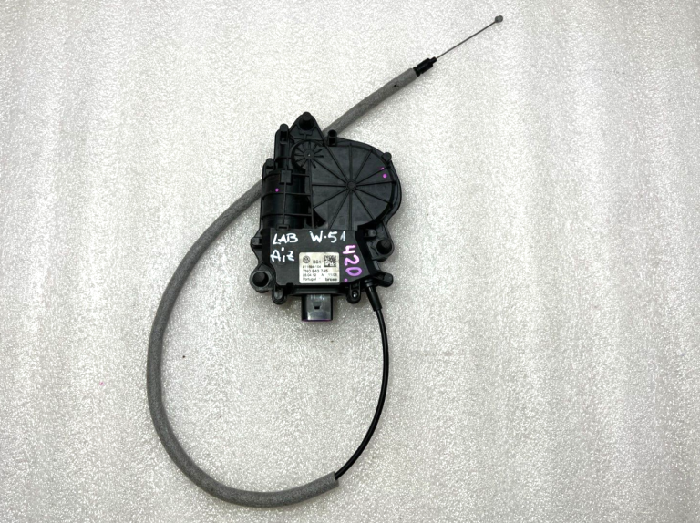 VW Sharan 7N Seat Alhambra Bīdāmo aizmugurējo durvju motors labais 7N0843745