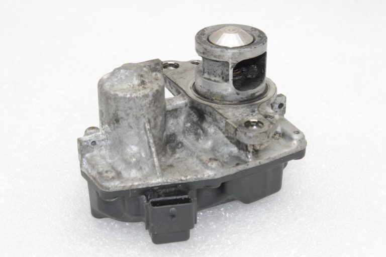 Nissan X-Trail T32 Renault 1.6 dCi EGR vārsts 147109816R, H8201061904