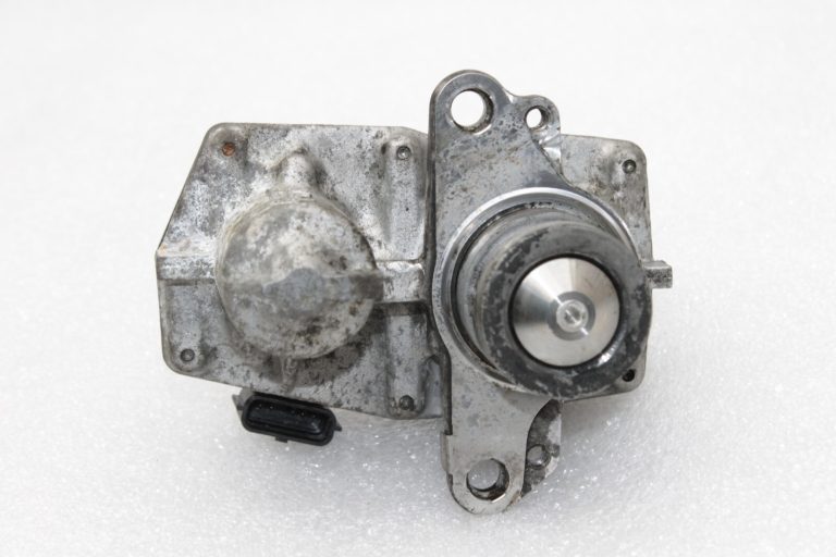Nissan X-Trail T32 Renault 1.6 dCi EGR vārsts 147109816R, H8201061904