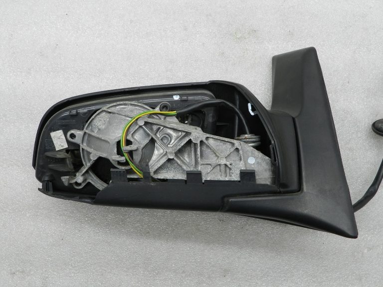 Opel Zafira B oriģinālais ārējais spogulis pa labi