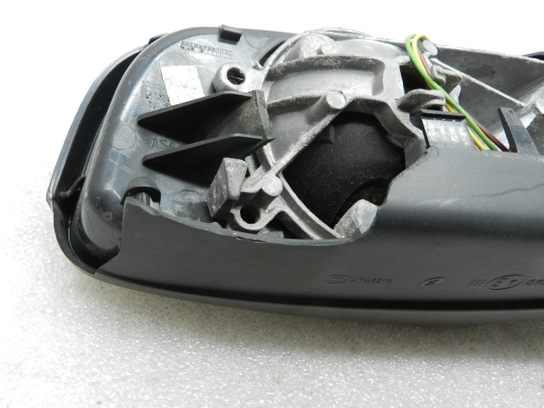 Opel Zafira B oriģinālais ārējais spogulis pa labi