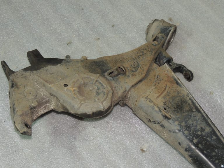 OEM Renault Espace V JFC aizmugurējā tilta ass balsts 555013092R 555019495R