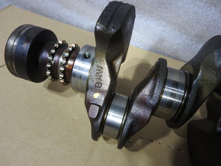 Kloķvārpsta BMW E46 316 dzinējam N42B18 N42B18A 11210142286