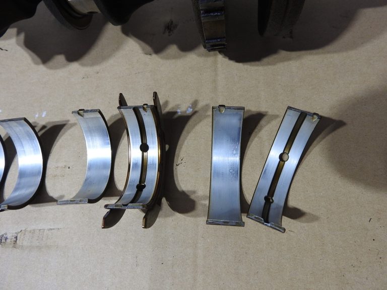 Kloķvārpsta BMW E46 316 dzinējam N42B18 N42B18A 11210142286