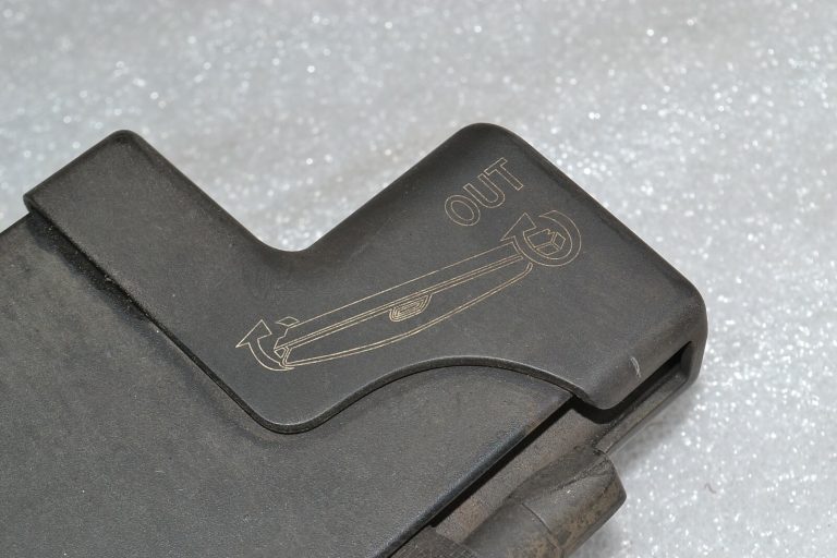 BMW X3 F25 OE Bagāžas nodalījuma pārsegs Ekrāna rullo žalūzijas 51477222208