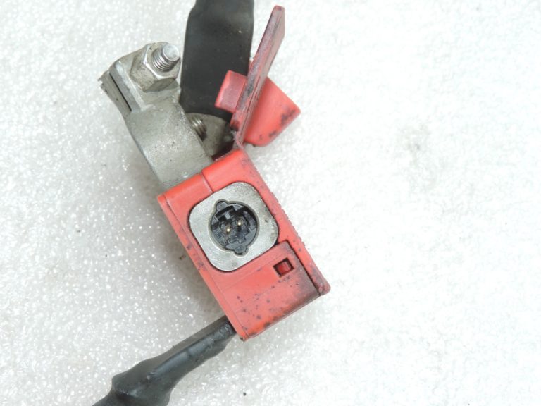 Oriģinālais BMW F30 F30 F31 F32 F33 F33 F34 F36 akumulatora kabelis plus sensors